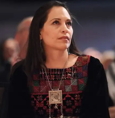 سفيرة دولة فلسطين لدى كندا منى أبو عمارة
