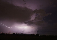 عواصف في كندا تسفر عن مصرع 4 أشخاص وانقطاع الكهرباء عن 900 ألف منزل