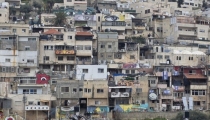 من سلوان إلى كفر عقب: كيف يعيد الاحتلال تشكيل خريطة القدس السكانية؟