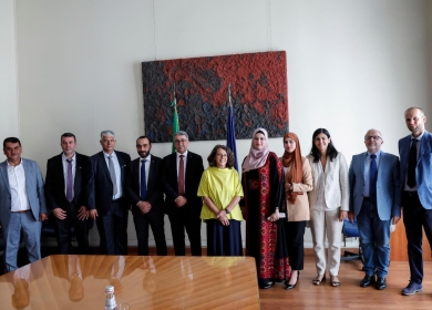 حديد: بإمكان إيطاليا لعب دور ضاغط على دول الاتحاد الأوروبي لدعم حقوق شعبنا