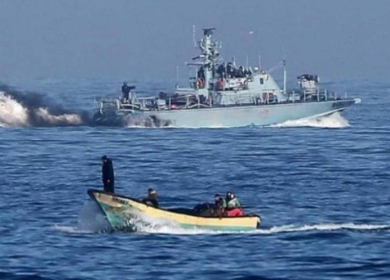 بحرية الاحتلال تهاجم الصيادين شمال قطاع غزة
