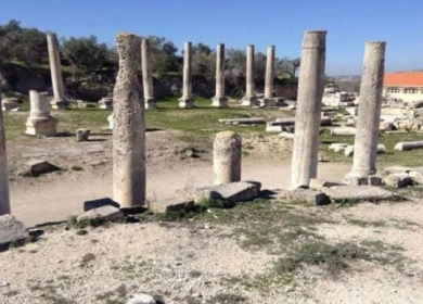 الاحتلال يمنع عمال بلدية سبسطية من استكمال تنظيف الموقع الأثري