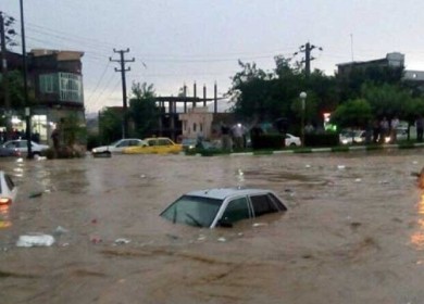 مصرع 15 شخصا على الأقل من جراء سيول في جنوب إيران