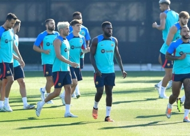 برشلونة يعلن إعارة مدافعه لفريق ليتشي الإيطالي