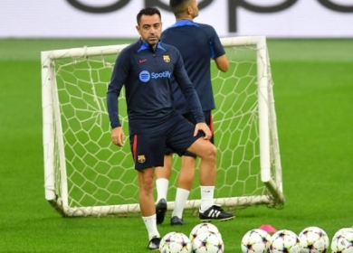 تشافي: برشلونة لن يكون في مهمة “ثأر” أمام إنتر ميلان