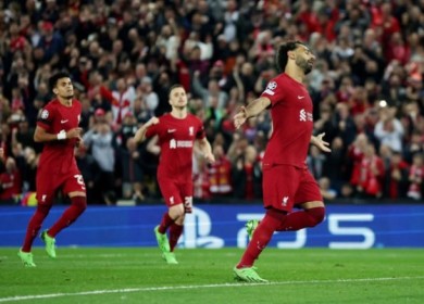 ليفربول يفوز بسهولة 2-صفر على رينجرز في دوري الأبطال