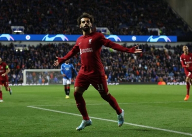 بعد تسجيله أسرع “هاتريك” في تاريخ دوري الأبطال.. كلوب يتغنى بمحمد صلاح