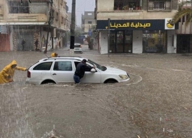 الدفاع المدني يتدخل- غرق عدد من المنازل نتيجة الامطار بغزة