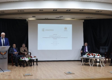 "وزير الداخلية يشارك في المؤتمر التخصصي بجامعة الاستقلال حول التعذيب النفسي"
