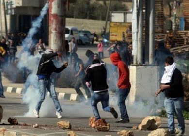 إصابة شاب بالرصاص الحي على حاجز حوارة جنوب نابلس