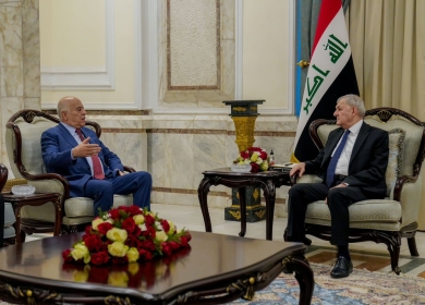الرئيس العراقي لدى استقباله الرجوب يؤكد موقف بلاده الثابت من القضية الفلسطينية