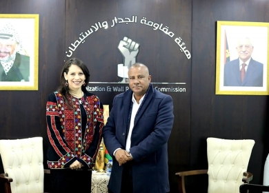 السفيرة أبو عمارة تشيد بجهود هيئة مقاومة الجدار  والاستيطان وتؤكد أهمية الرواية الفلسطينية