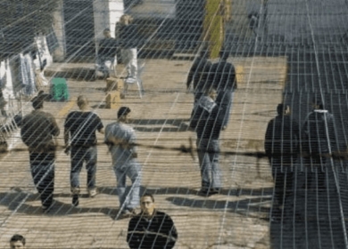 لليوم الـ32: الأسرى يواصلون "العصيان" ضد إدارة سجون الاحتلال