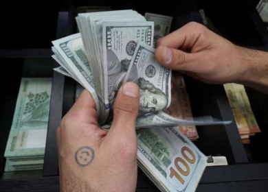 استقرار الدولار وسط استمرار المخاوف من الأزمة المصرفية