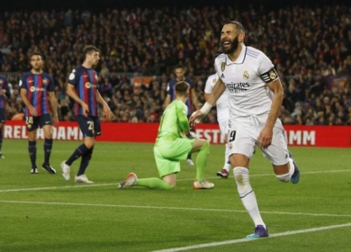 بنزيمة يقود ريال للإطاحة ببرشلونة من قبل نهائي كأس الملك