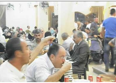 فتح إقليم جنين تقيم إفطارا لأسر الشهداء والأسرى