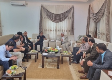 عباس زكي يلتقي وفد اتحاد كتّاب فيتنام