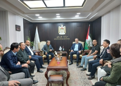 الوزير عساف يستقبل وفد اتحاد كتاب فيتنام