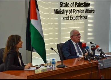 المالكي يطلع أعضاء رابطة الصحفيين الأجانب العاملين في فلسطين على آخر التطورات