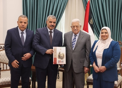 الرئيس يتسلم التقرير السنوي لديوان الرقابة المالية والإدارية