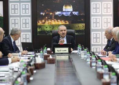 رئيس الوزراء: على العالم أن يتعامل مع غزة على أنها منطقة منكوبة