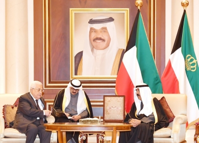 الرئيس يقدم واجب العزاء بوفاة أمير الكويت الشيخ نواف الأحمد الجابر الصباح