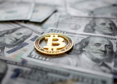الدولار يستهل 2024 بارتفاع والبتكوين تتجاوز 45 ألف دولار