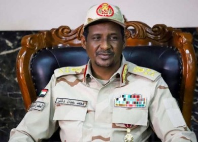 دقلو يسعى لكسب شرعية في السودان بإعلان مع المدنيين وجولات خارجية
