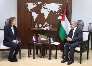 رئيس الوزراء يستقبل وزيرة الخارجية الهولندية