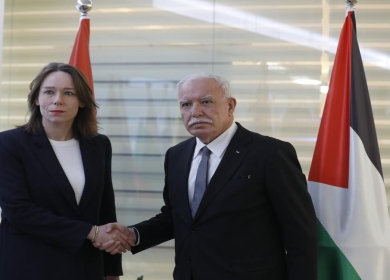 المالكي يطلع نظيرته الهولندية على جهود وقف العدوان الإسرائيلي على قطاع غزة