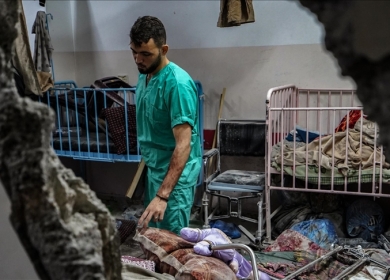 يتعرض لحصار مشدد منذ 20 يوما: شهيدان واطلاق نار مكثف في محيط مجمع ناصر الطبي