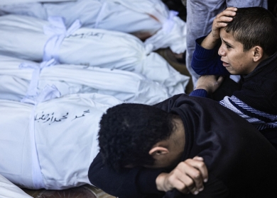 8 شهداء وعشرات الجرحى في قصف إسرائيلي على النصيرات