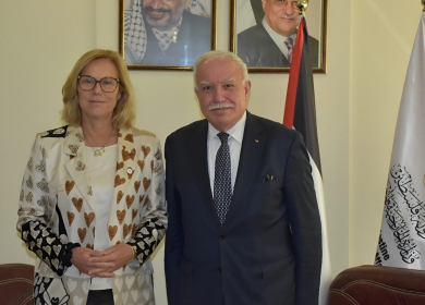 المالكي يبحث مع وزيرة الخارجية البلجيكية وقف العدوان على غزة والاعتراف بدولة فلسطين