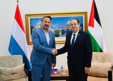 الخالدي يُطلع نائب رئيس وزراء لوكسمبورغ على آخر المستجدات