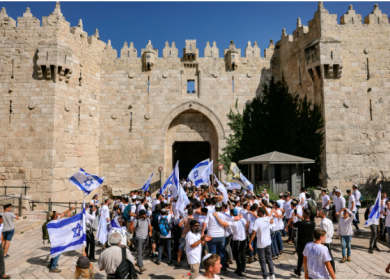 في ذكرى احتلال القدس: 1601 مستعمر اقتحموا الأقصى وسط اعتداءات واعتقالات