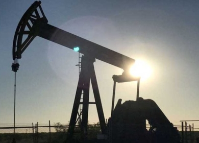 أسعار النفط تتراجع لخامس جلسة وسط تزايد المخاوف بشأن الطلب