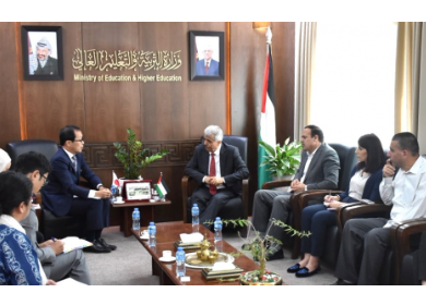 برهم والسفير الياباني يبحثان عدة قضايا متعلقة بالتعليم