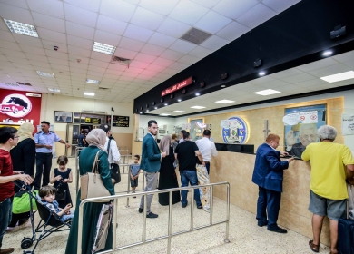 16 ألف مسافر تنقلوا عبر معبر الكرامة الأسبوع الماضي