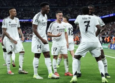 ريال مدريد يتحدى برشلونة في كلاسيكو مثير بالدوري الإسباني