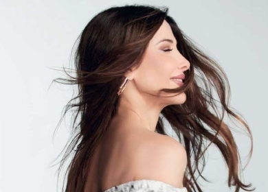 نانسي عجرم تغنّي للبنان في باريس: «عندي أمل رح يرجع أحلى مما كان»
