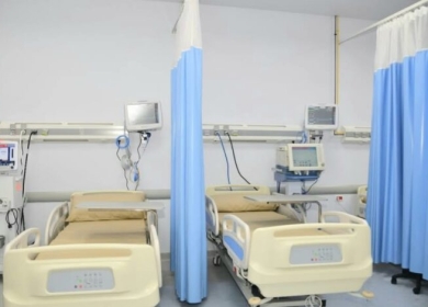 الصحة العالمية تخطط لإدخال مستشفيات جاهزة إلى قطاع غزة
