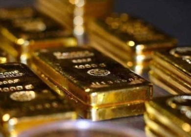 الذهب يرتفع بفضل ضعف الدولار وانتقاد ترامب لباول