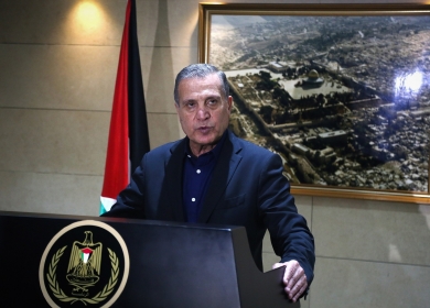 أبو ردينة يحذّر من خطورة استمرار الحرب على قطاع غزة وتصاعد هجمات المستوطنين في الضفة
