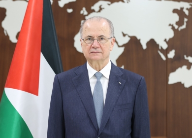 رئيس الوزراء لمناسبة اليوم الوطني للمرأة الفلسطينية: نساء فلسطين.. شريكات النضال وبناء مؤسساتنا الوطنية