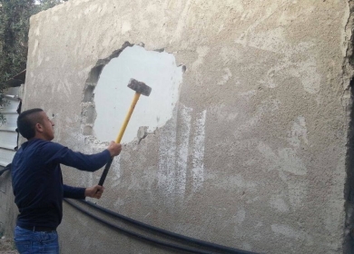 الاحتلال يجبر مقدسيا على هدم جزء من منزله في سلوان