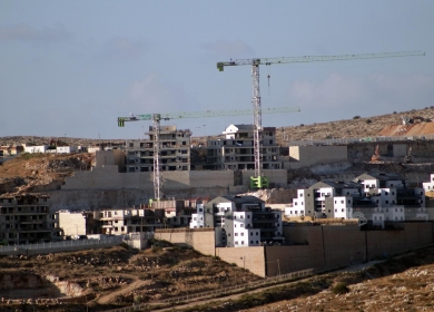 الاحتلال يسابق الزمن لقضم مزيد من أراضي الضفة الغربية