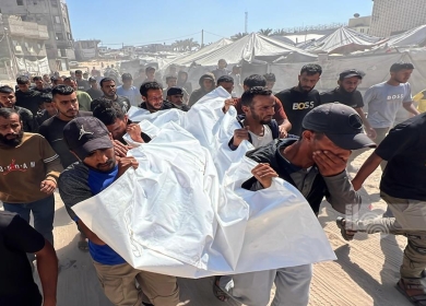 9 شهداء و15 جريحاً جراء قصف الاحتلال 4 شقق سكنية في مدينة غزة