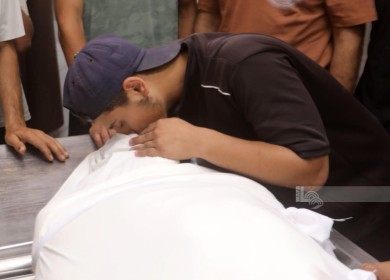 شهيد متأثرا بجروحه وإصابة بنيران الاحتلال في غزة وخان يونس