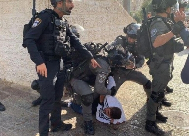 هيئة الأسرى تسرد تفاصيل الاعتداء الهمجي على الشاب الأطرش أثناء اعتقاله