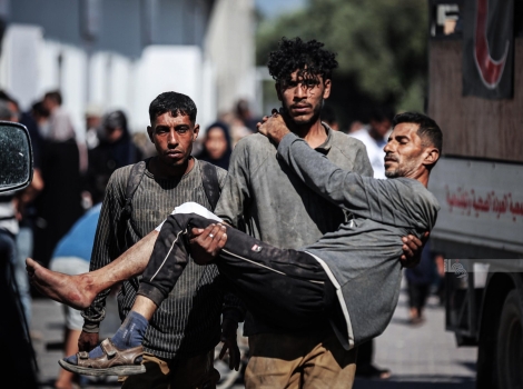 إصابات جراء قصف مسيّرة للاحتلال وسط قطاع غزة